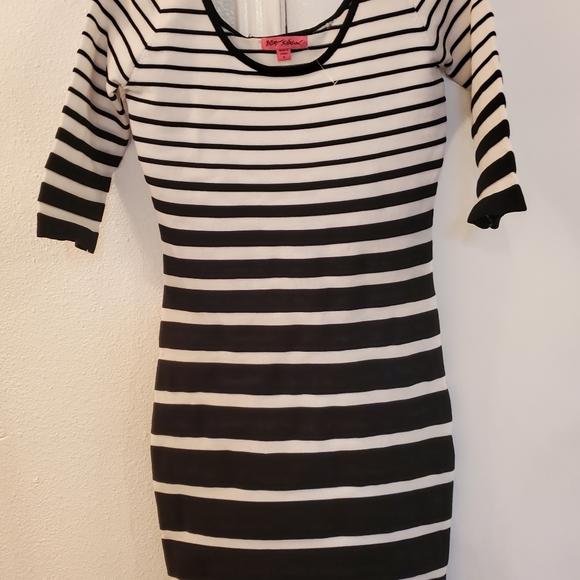 Betsey Johnson Bodycon Dress - Picture 8 of 8